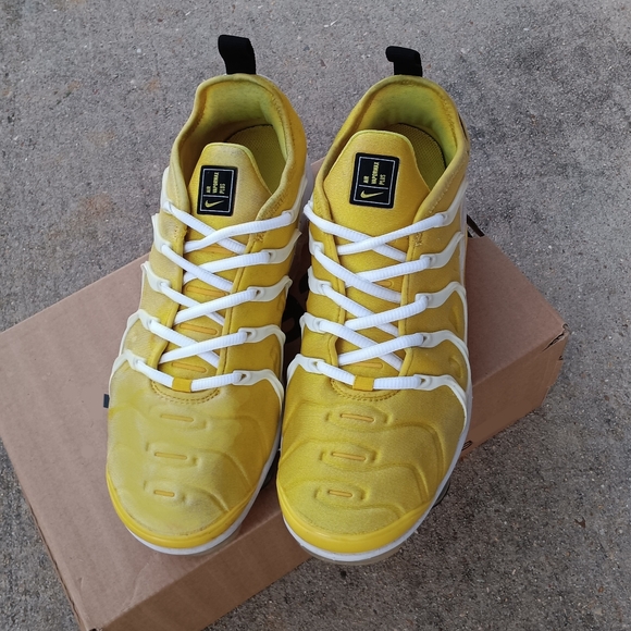 2019 Nike Air VaporMax Plus 'Sunshine Yellow' 7Y (8½W) - Picture 4 of 10